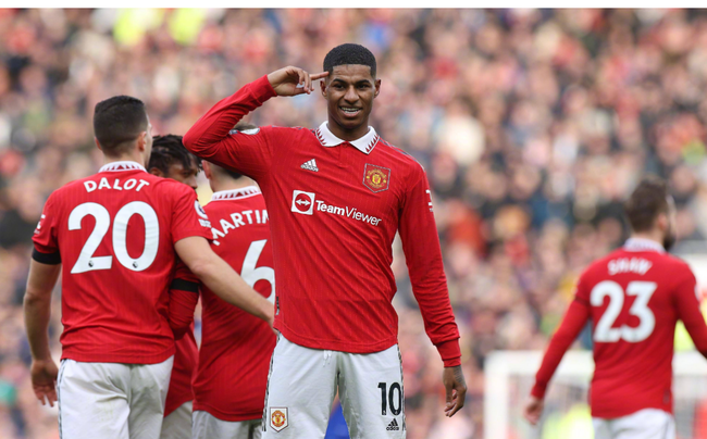 足球这项运 足球这项运